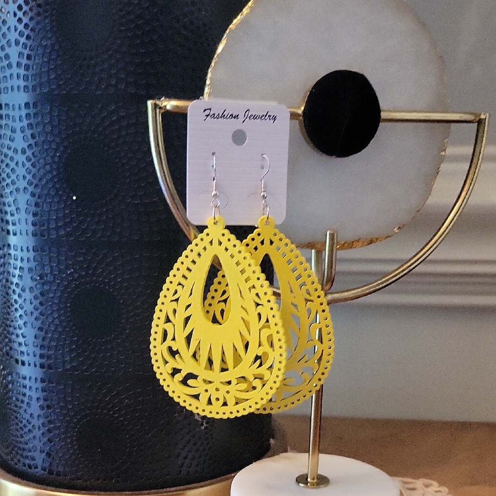 Bright Yellow Teardrop Boho Wood Earrings NWOT